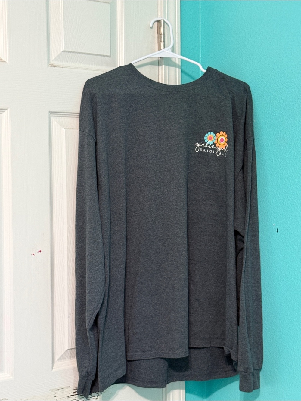Charcoal Long-Sleeve  Tee women’s